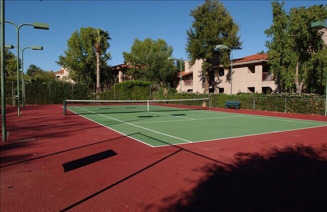 Building Photo - 9775 N 94th Pl