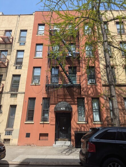Building Photo - 421 E 78th St