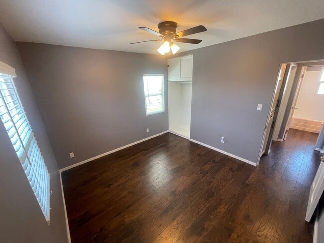 Building Photo - Charming 2-Bedroom Home with Private Yard ...