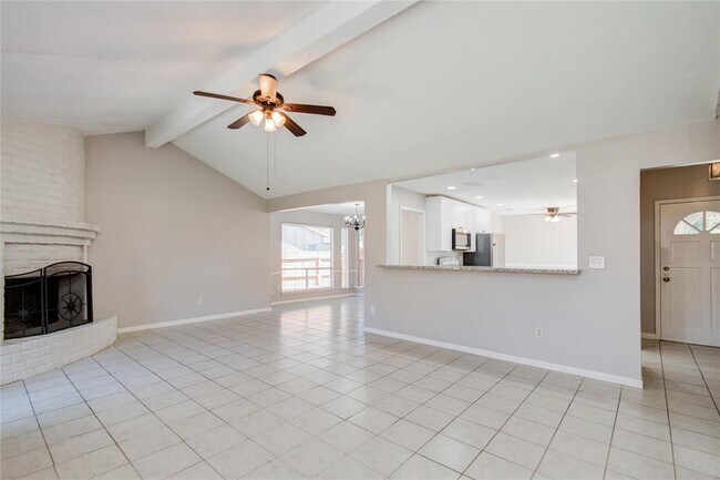 Building Photo - 25534 Pepper Ridge Ln