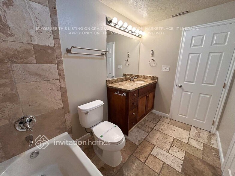 Building Photo - 4581 W Mina Deoro Dr