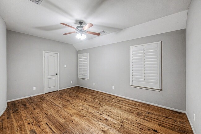 Building Photo - 17430 Aberdeenshire Dr