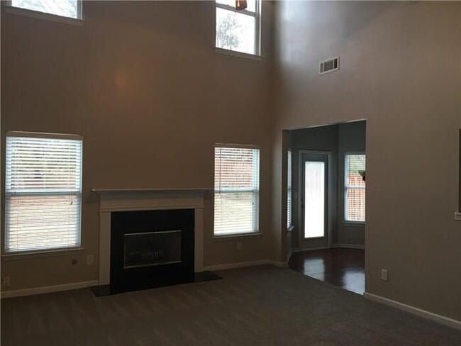 Building Photo - 765 Rockbass Rd