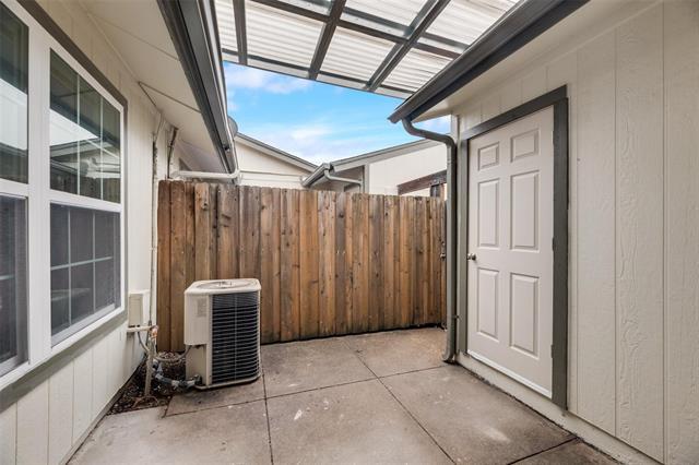 Building Photo - 1906 Cobblestone Ln