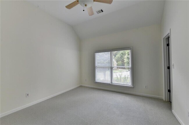 Building Photo - 10645 Honey Brook Cir