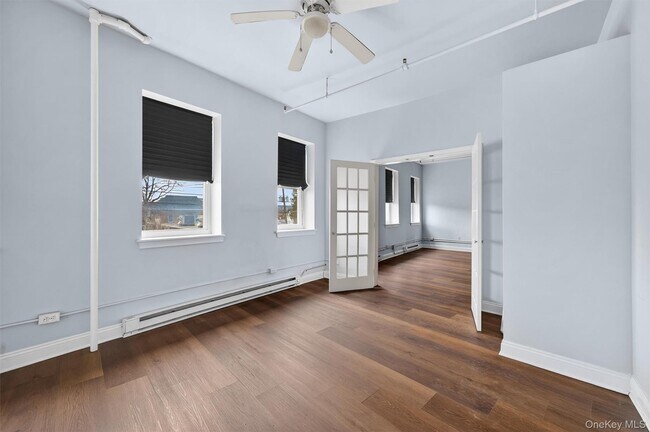 Building Photo - 23 W Main St