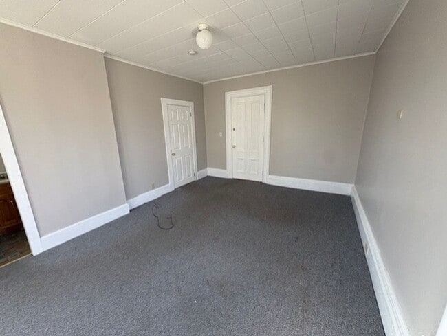 Building Photo - 173 Washington St