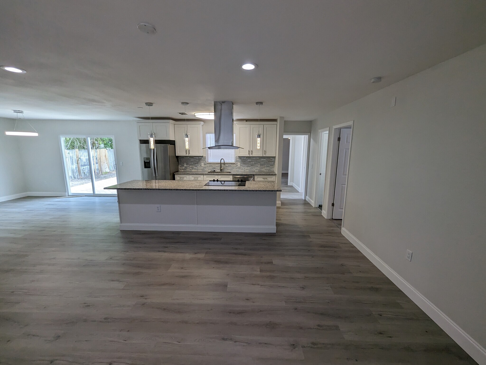 Building Photo - 12812 129th Ave