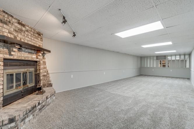 Building Photo - 2040 Blueberry Ln