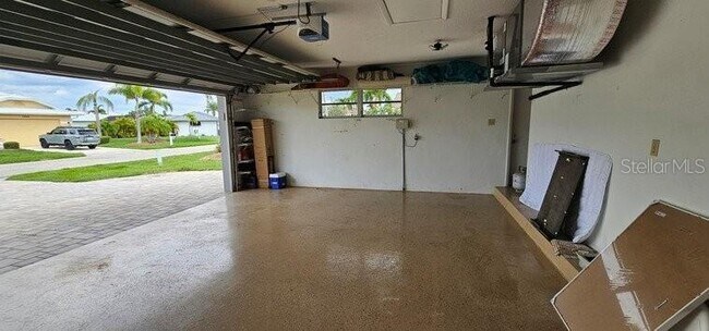 Building Photo - 2871 Coral Way