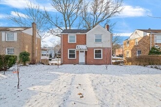 Building Photo - 3 Bedroom, 1 Bathroom Rental in Avalon