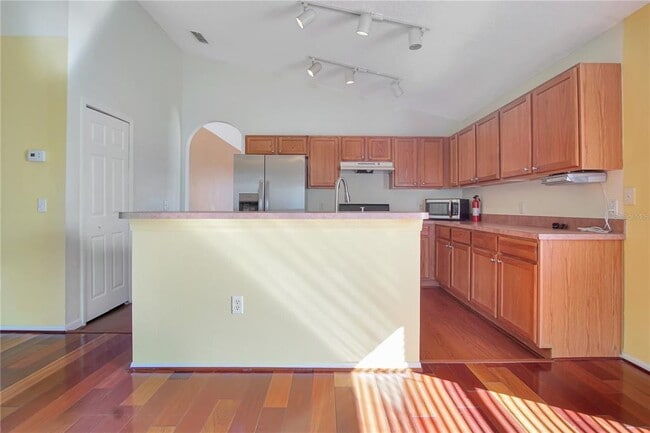 Building Photo - 990 Kenbar St