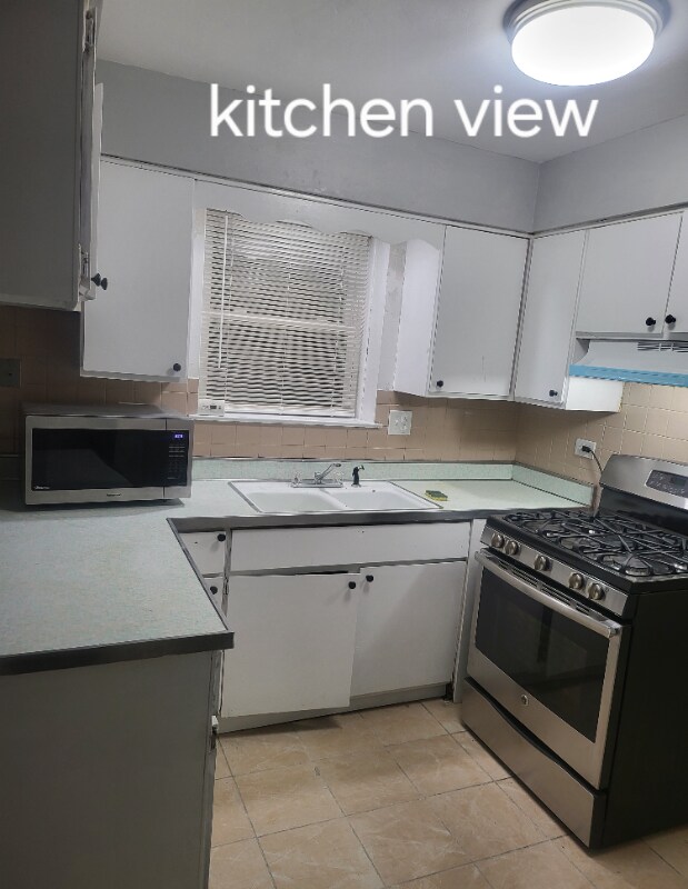 Building Photo - 422 S 19th Ave