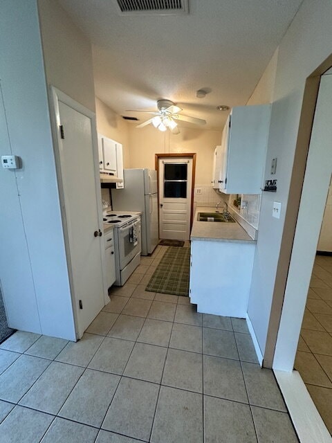 Building Photo - Lakeshore Gem with 3 Bedrooms and 2 Full Bathrooms in St. Cloud!