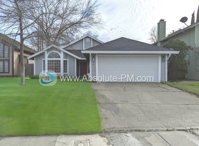 Primary Photo - Amazing 3 Bed 2 Bath Home in the Highly De...