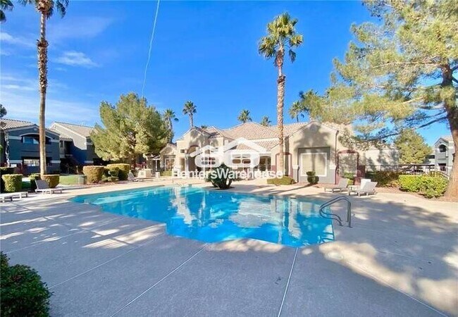Building Photo - Beautiful 1-bedroom, 1-bathroom condo