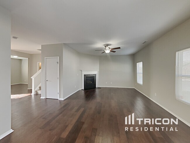 Building Photo - 526 Kerriann Ln