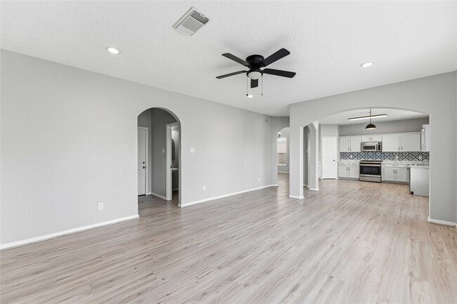 Building Photo - 3310 Bremerton Falls Dr