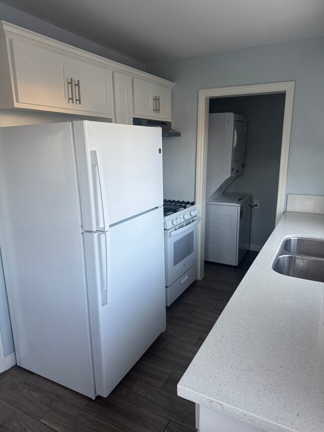 Building Photo - 225 1/2 N Townsend Ave