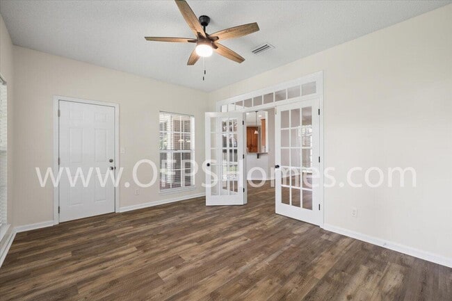 Building Photo - 1714 Evans Ct