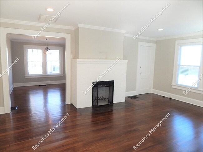 Building Photo - 522 Morgan St NE