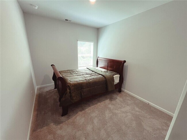Building Photo - 109 Cedar Wood Trce