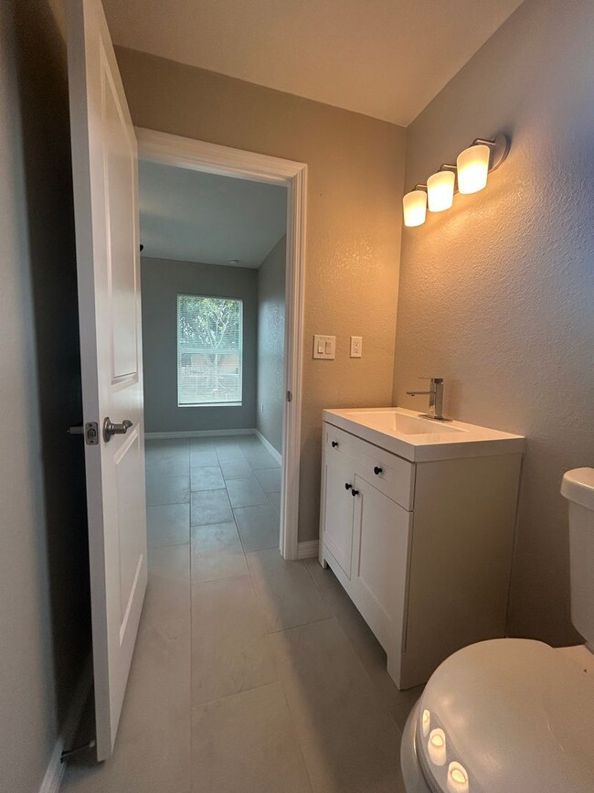 Building Photo - Your Dream Rental: Brand-New 4BR/3BA with Open Floor Plan