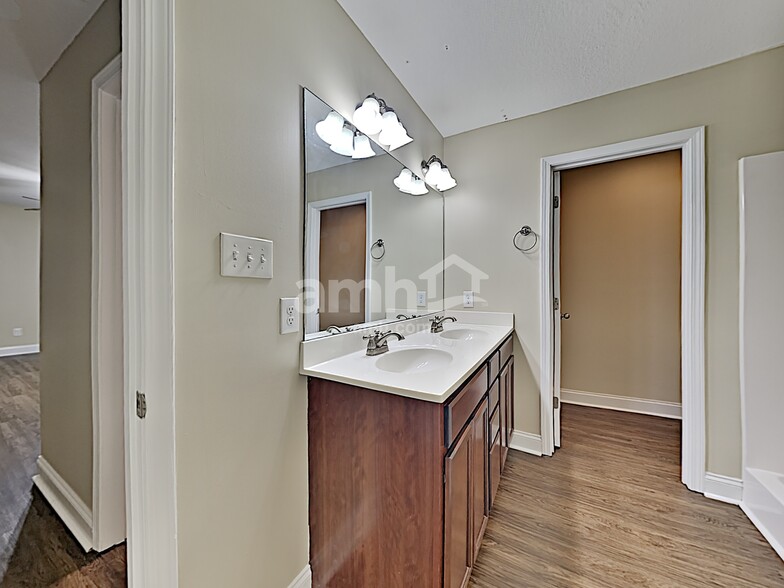 Building Photo - 6114 Evening Star Ln