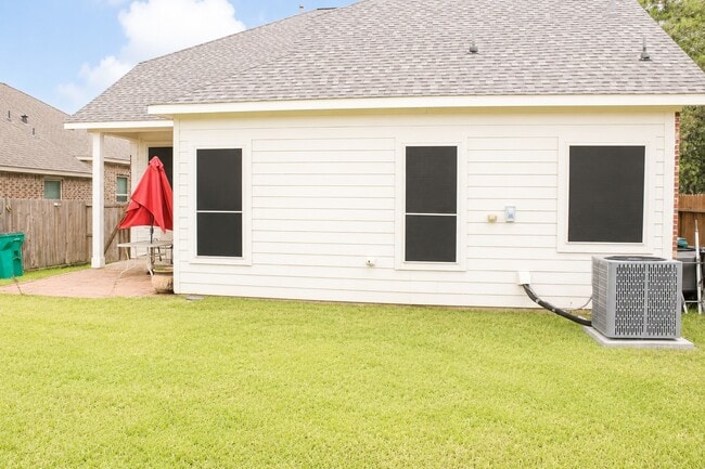 Building Photo - 2814 Silver Bend Ln