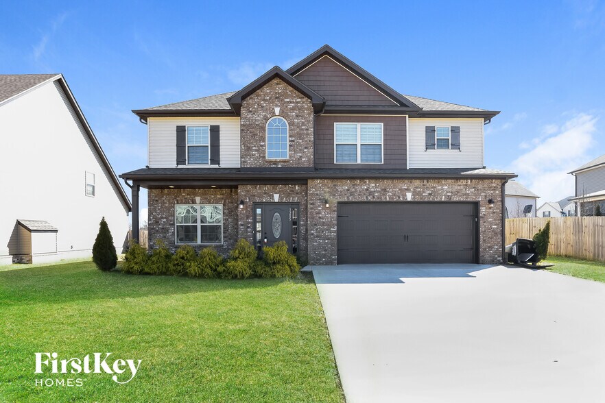 Primary Photo - 1285 Winterset Dr