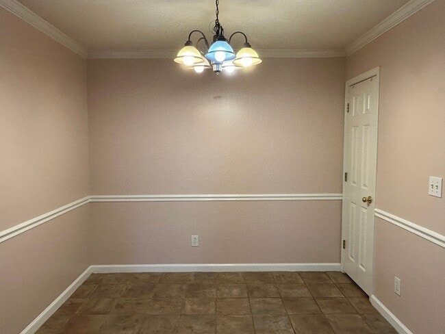 Building Photo - 273 Ivy Pl