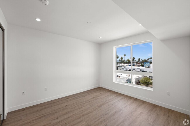 Building Photo - LAST UNIT LEFT!!!!! SPACIOUS 1BEDROOM 1 BA...