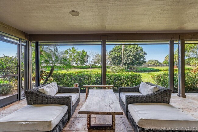Building Photo - 2835 Polo Island Dr