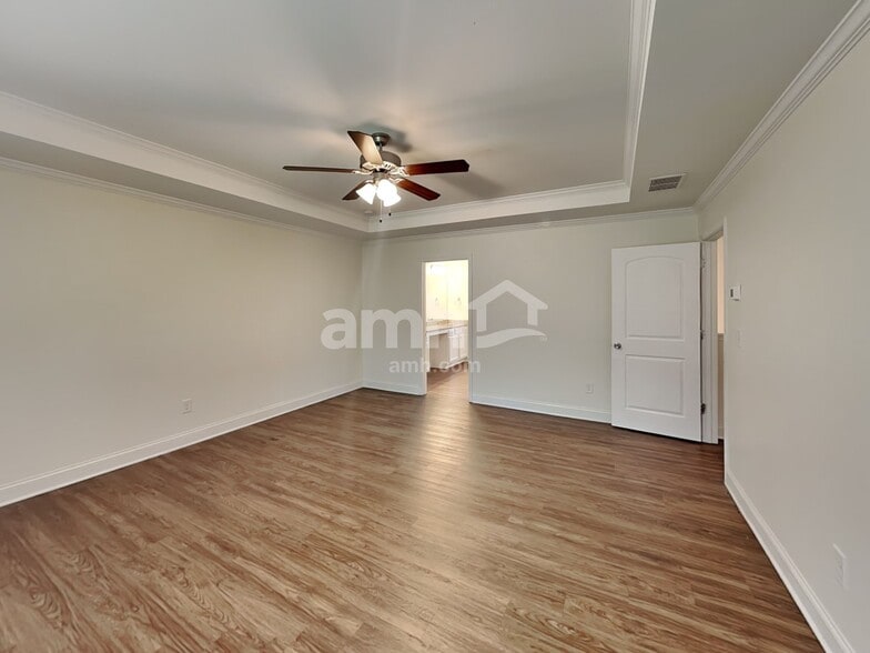 Building Photo - 2467 Napa Valley Dr