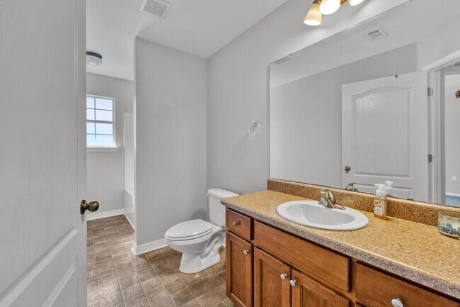 Building Photo - 9431 Pouder Ln