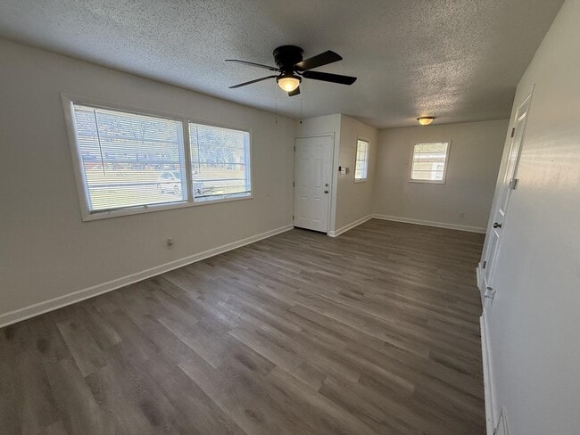 Building Photo - 4900 Berta Rd