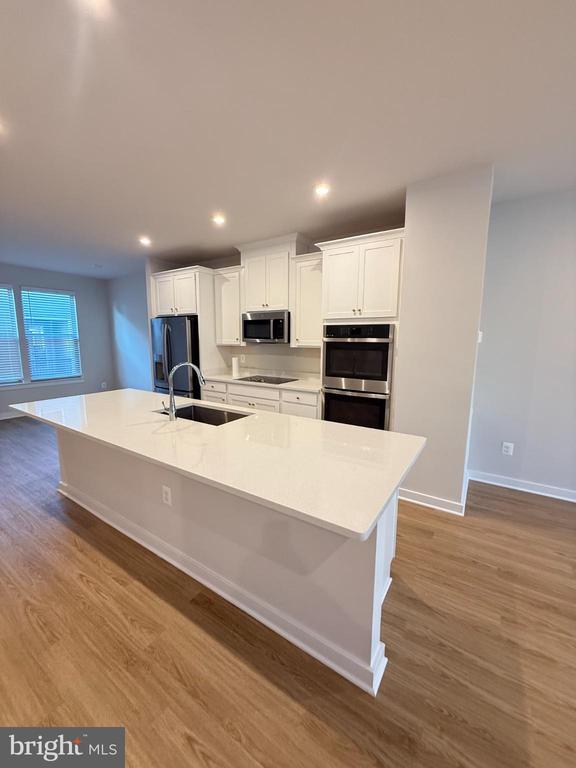 Building Photo - 2108 Acadia Rd