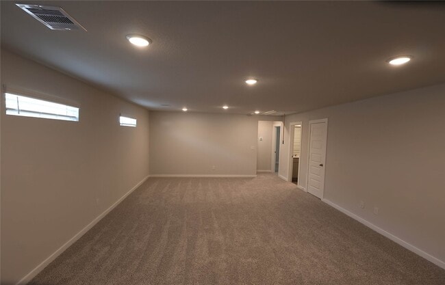 Building Photo - 8603 Blueberry Ash St