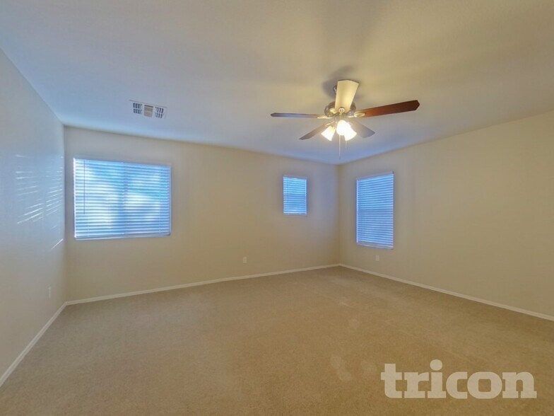 Building Photo - 2840 W Mineral Butte Dr