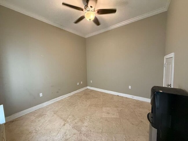 Building Photo - Navarre - Hidden Bay Village - 3 bedroom, 3 bathroom - Waterfront Townhome