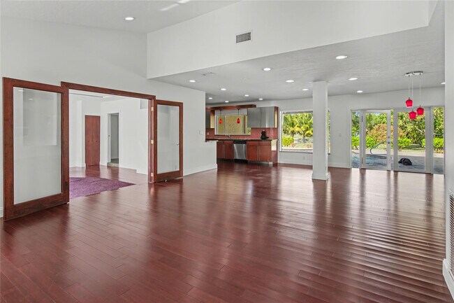 Building Photo - 8619 SW 51st St