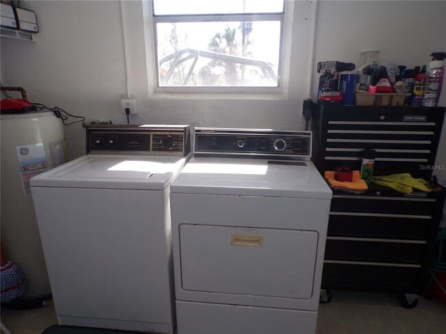 Building Photo - 27097 Omni Ln