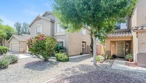 Building Photo - 10549 W Alvarado Rd