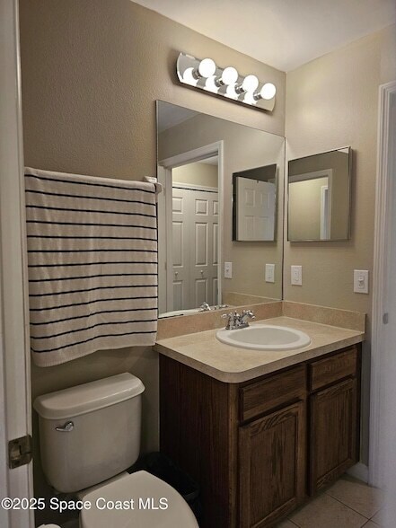 Building Photo - 4570 Radiant Way