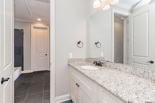 Building Photo - 755 Boxelder Dr