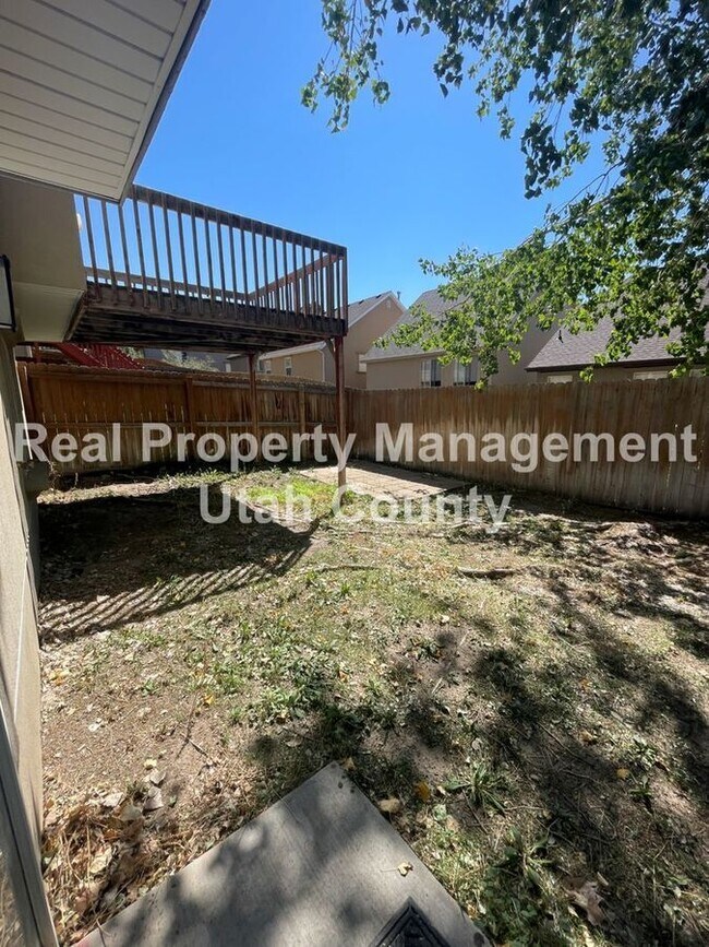 Building Photo - 2861 Fox Hunters Loop