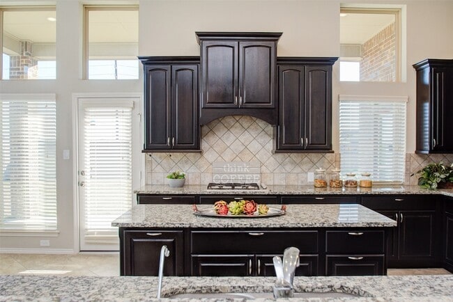 Building Photo - 13520 Mason Canyon Ln