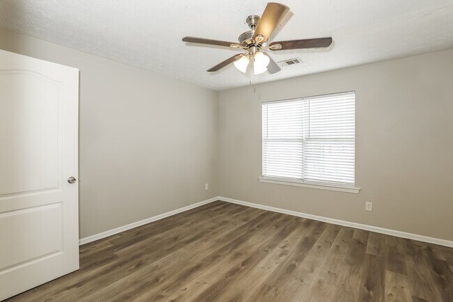 Building Photo - 1236 Jasmine Way