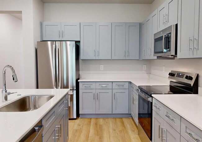 Building Photo - 9315 90th Ave Cir E