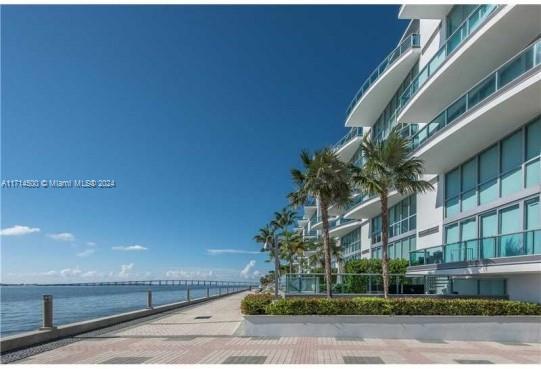 Building Photo - 1331 Brickell Bay Dr